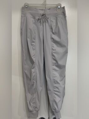 Lululemon Women’s Dance Studio Dove Gray Mid-Rise Dance Jogger Pants 7/8 Length
